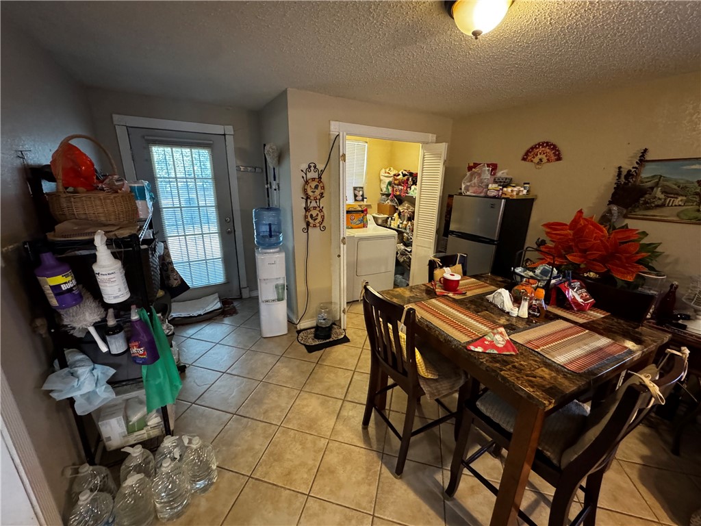 511 N Dr E E Dunlap St Property Photo 5