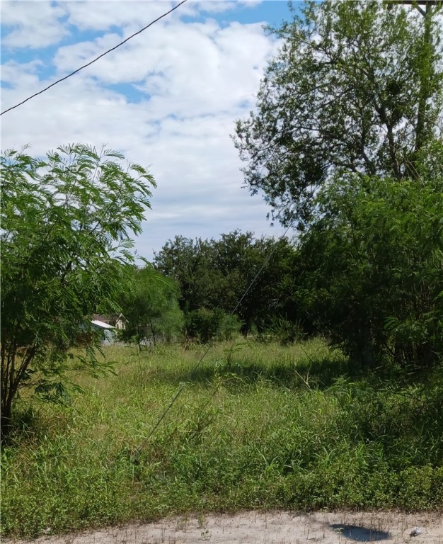 612 N South St Property Photo 1