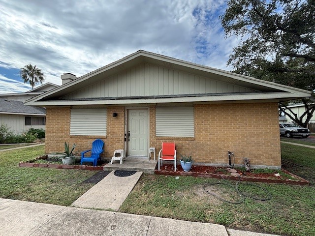 1932 Hidden Way Property Photo 1