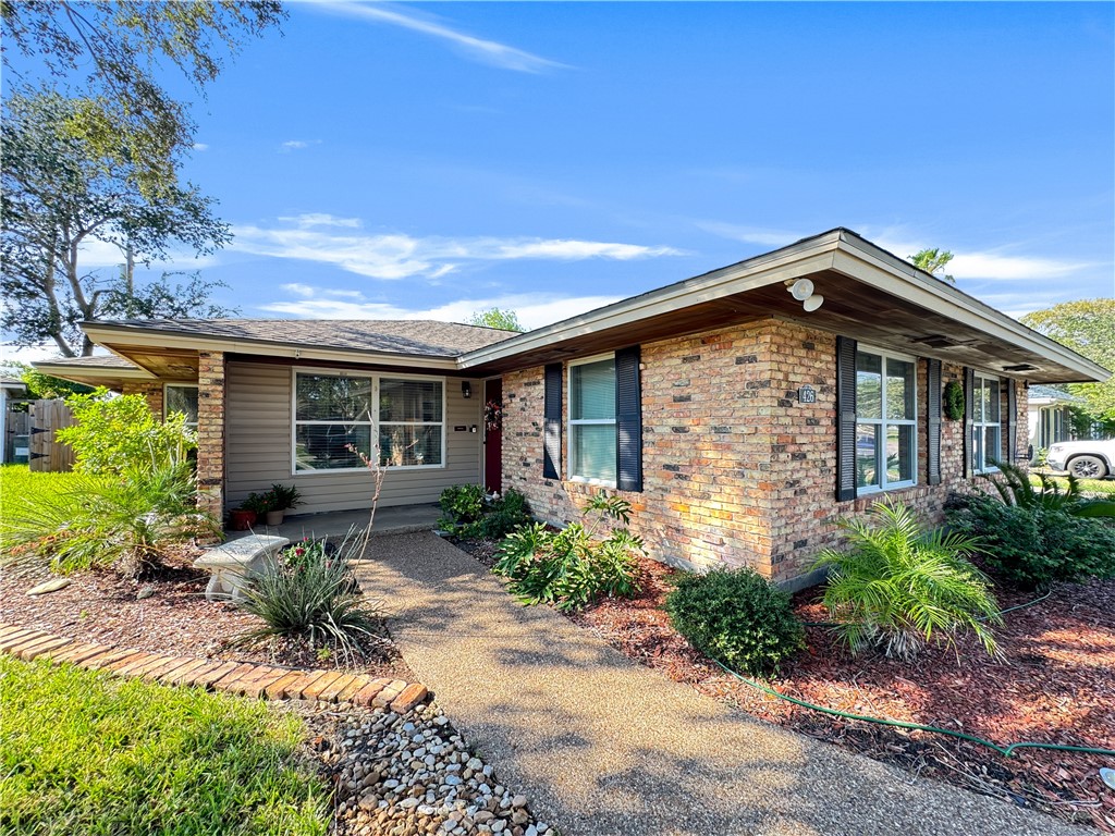 426 Sharon Dr Property Photo 1