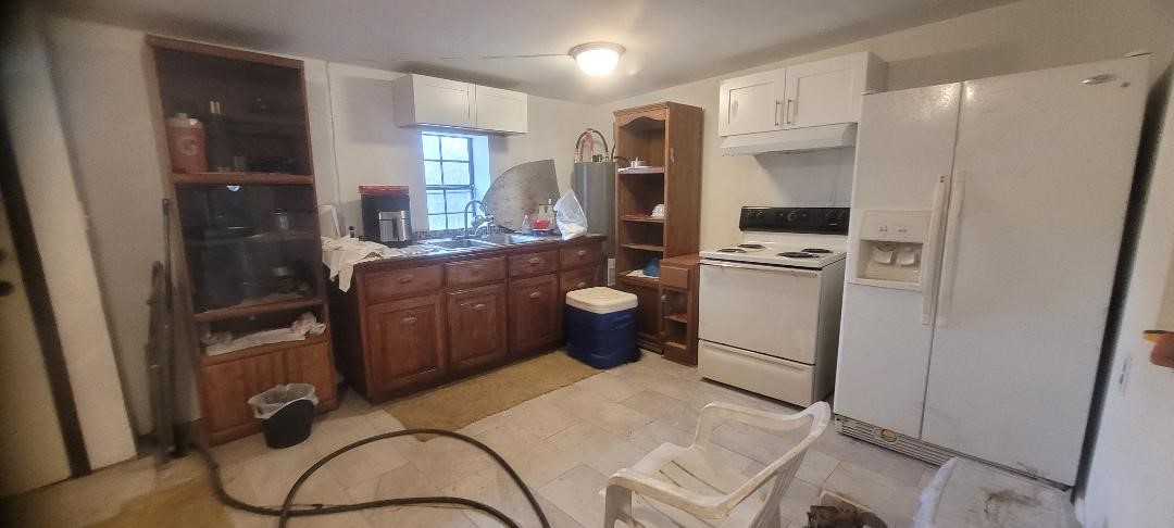 801 S Ann St Property Photo 2