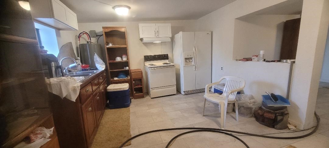 801 S Ann St Property Photo 3