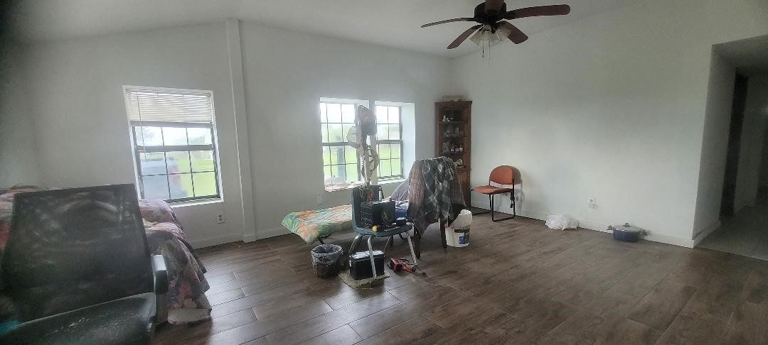 801 S Ann St Property Photo 5