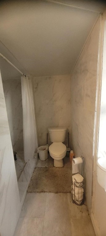 801 S Ann St Property Photo 12