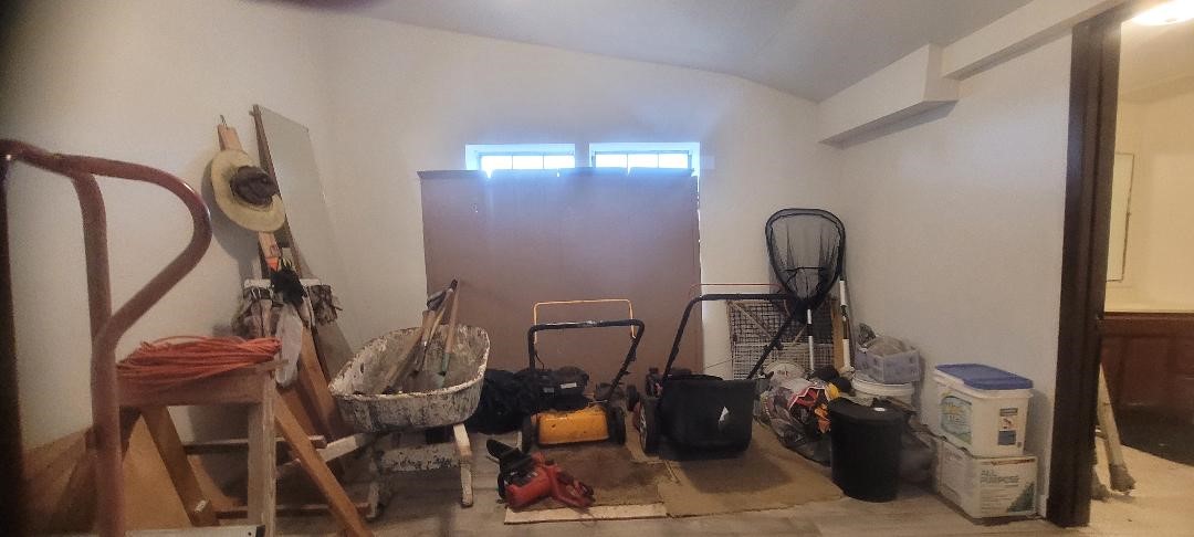 801 S Ann St Property Photo 14