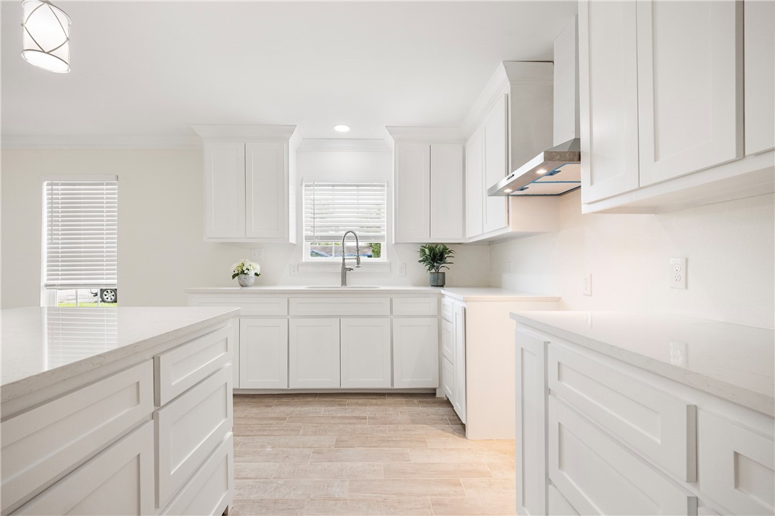 1914 Darcey Dr Property Photo 9