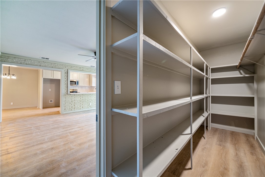 713 Drexel Dr Property Photo 15