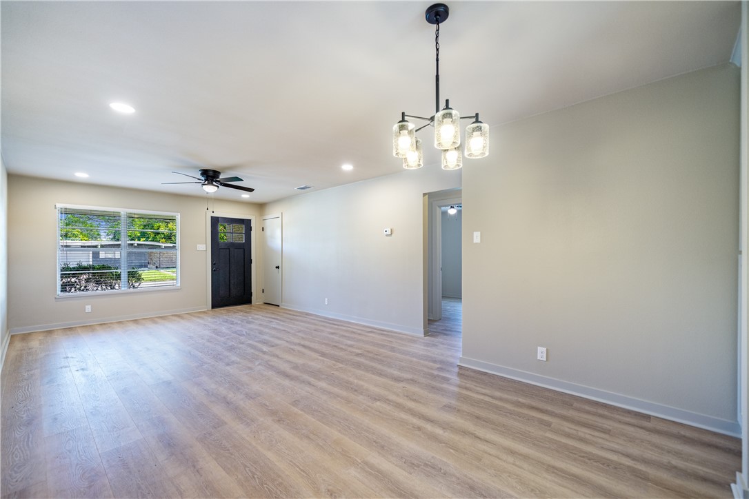 713 Drexel Dr Property Photo 16