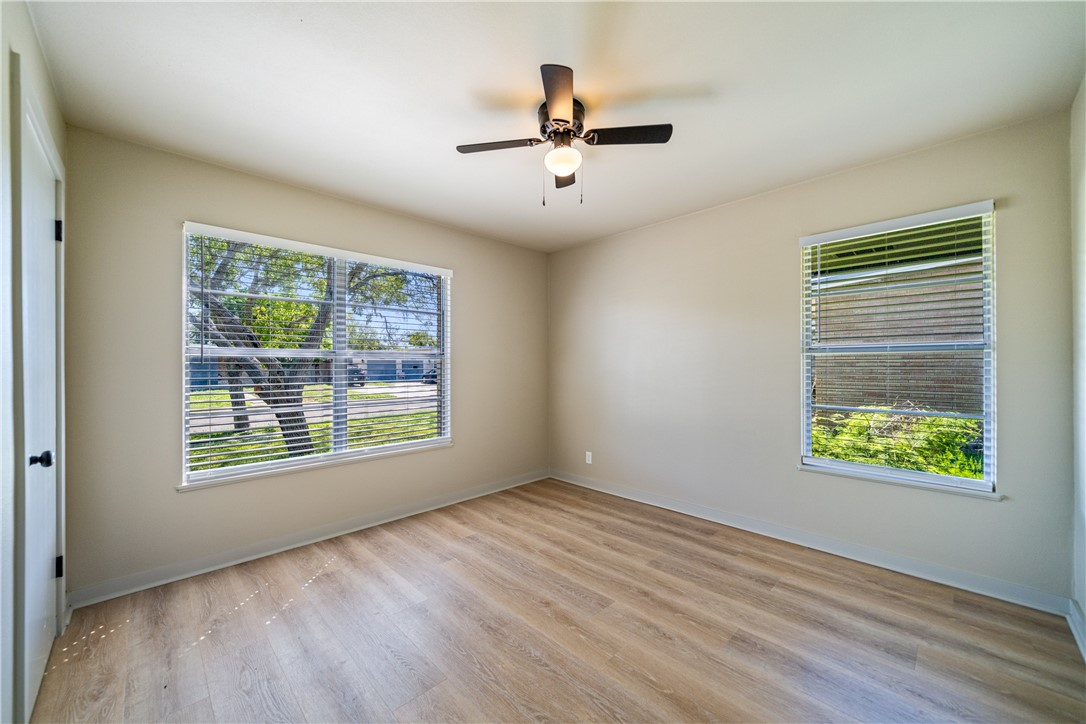 713 Drexel Dr Property Photo 17