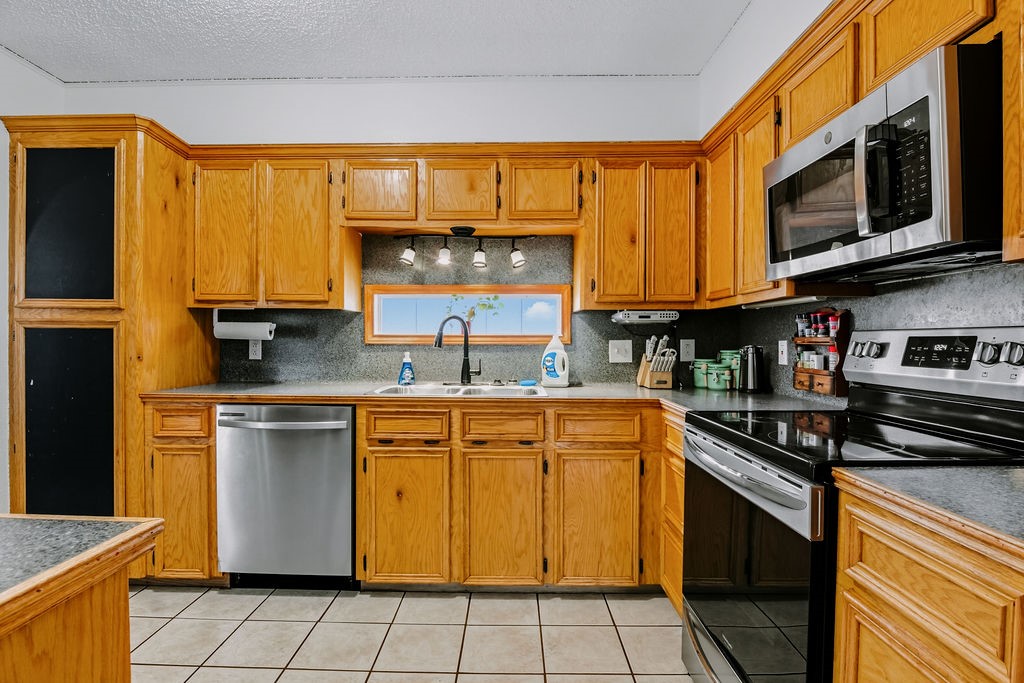 2309 Virden Ct Property Photo 6