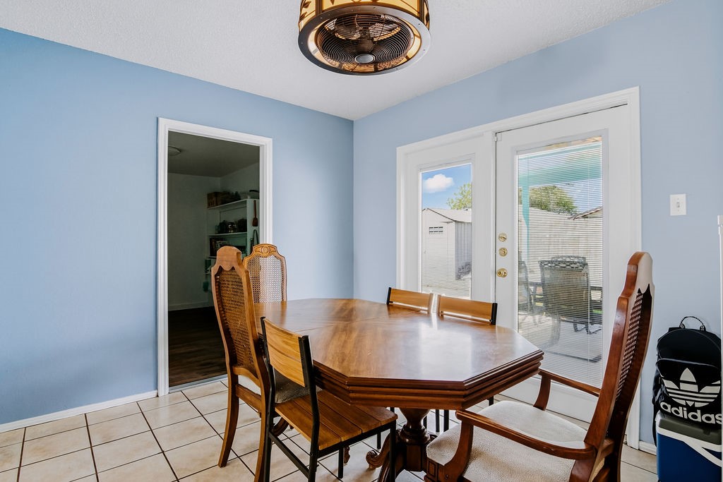 2309 Virden Ct Property Photo 7