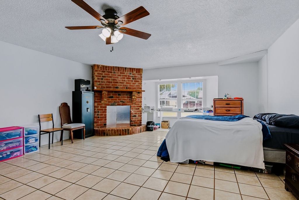 2309 Virden Ct Property Photo 11