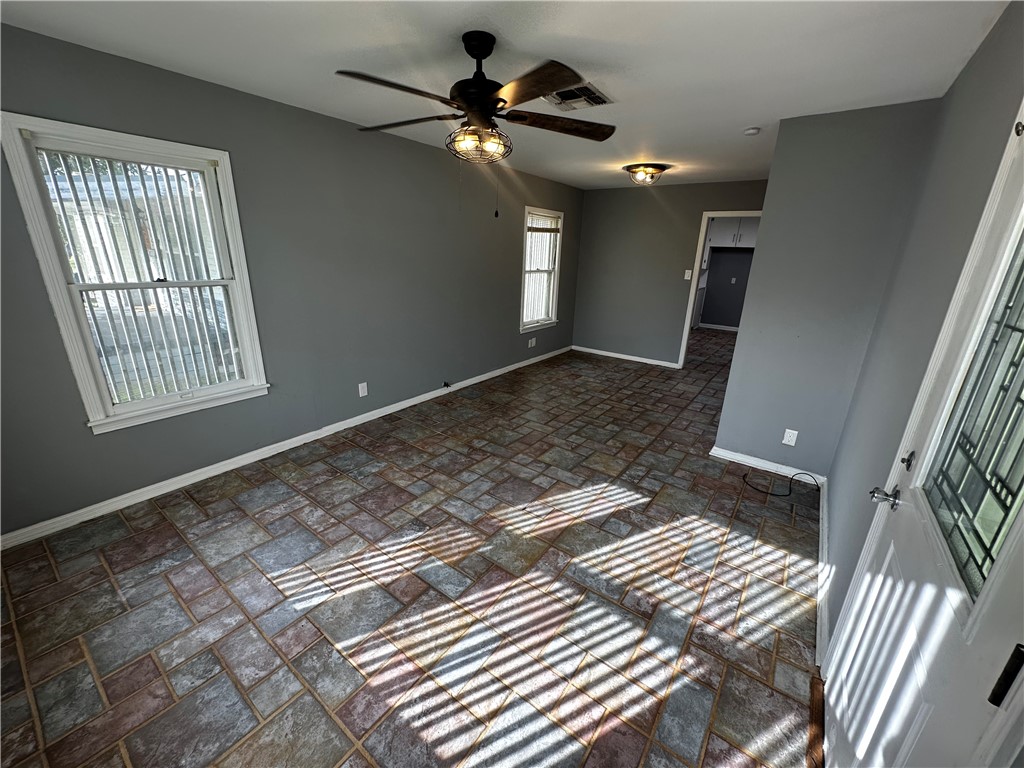 4206 Clinton Dr Property Photo 5