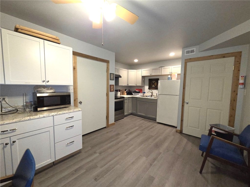 394 Bayside Estates Property Photo 4