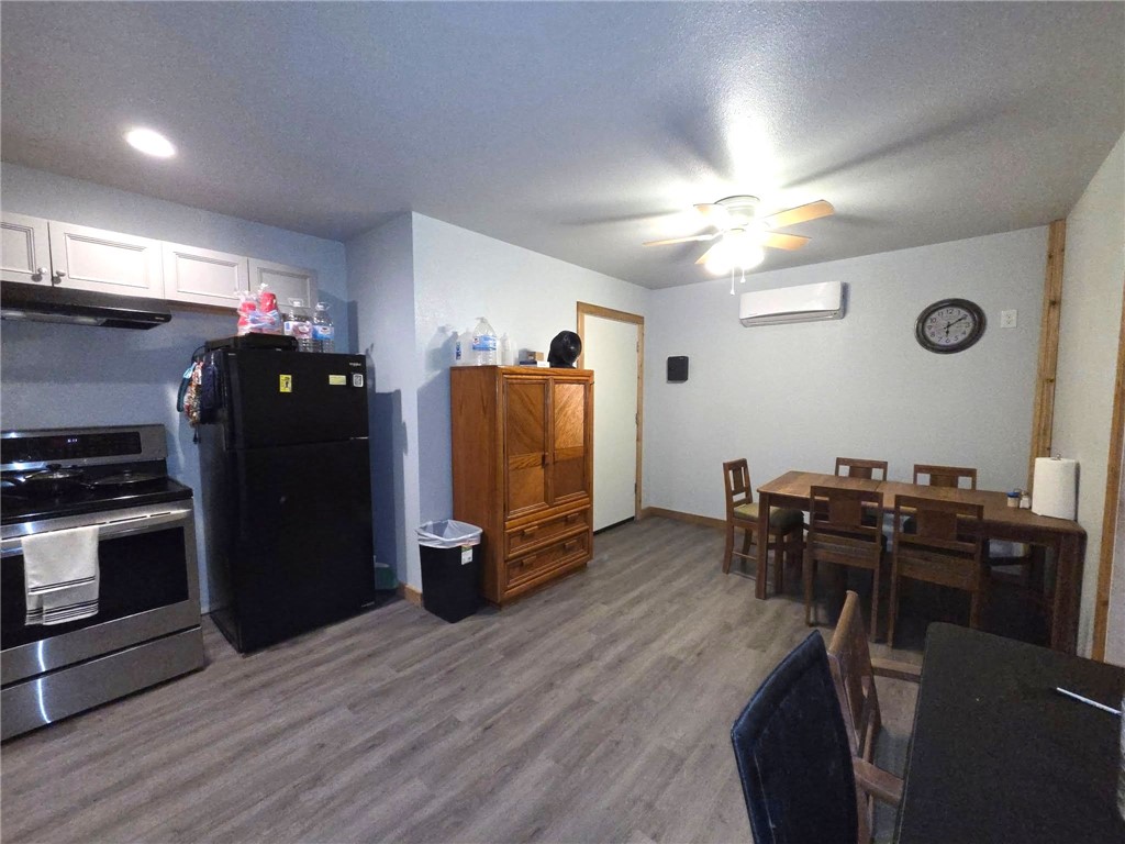 394 Bayside Estates Property Photo 9