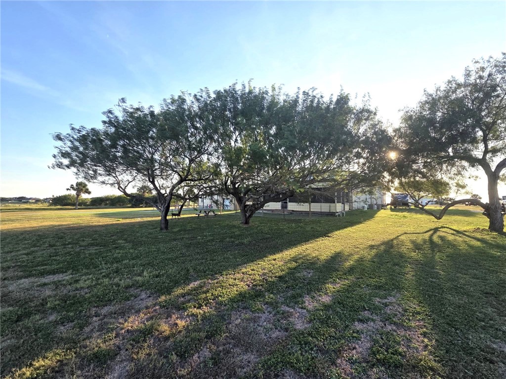 394 Bayside Estates Property Photo 24