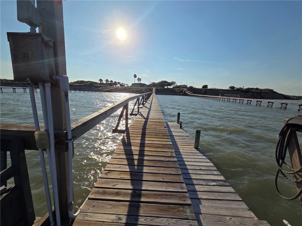 394 Bayside Estates Property Photo 28