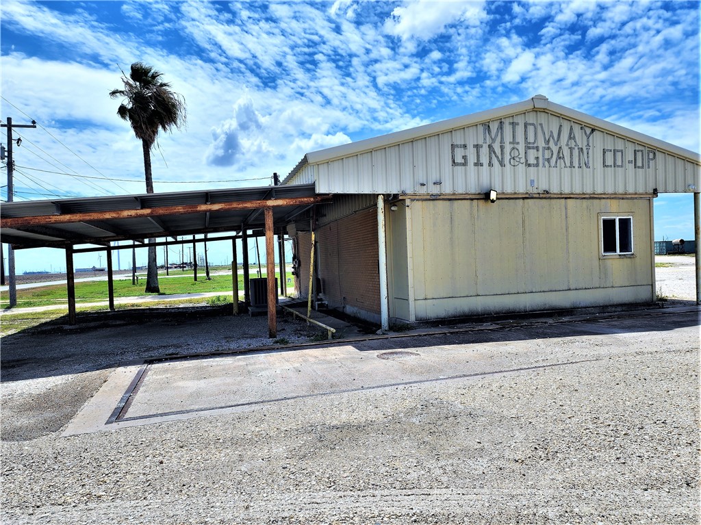 5455 County Rd 3567 / Midway Rd & Us Hwy 181 Property Photo 11