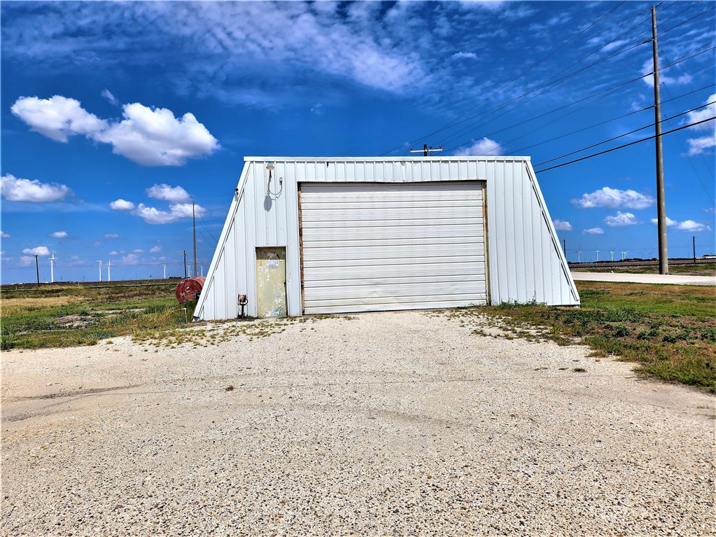 5455 County Rd 3567 / Midway Rd & Us Hwy 181 Property Photo 12