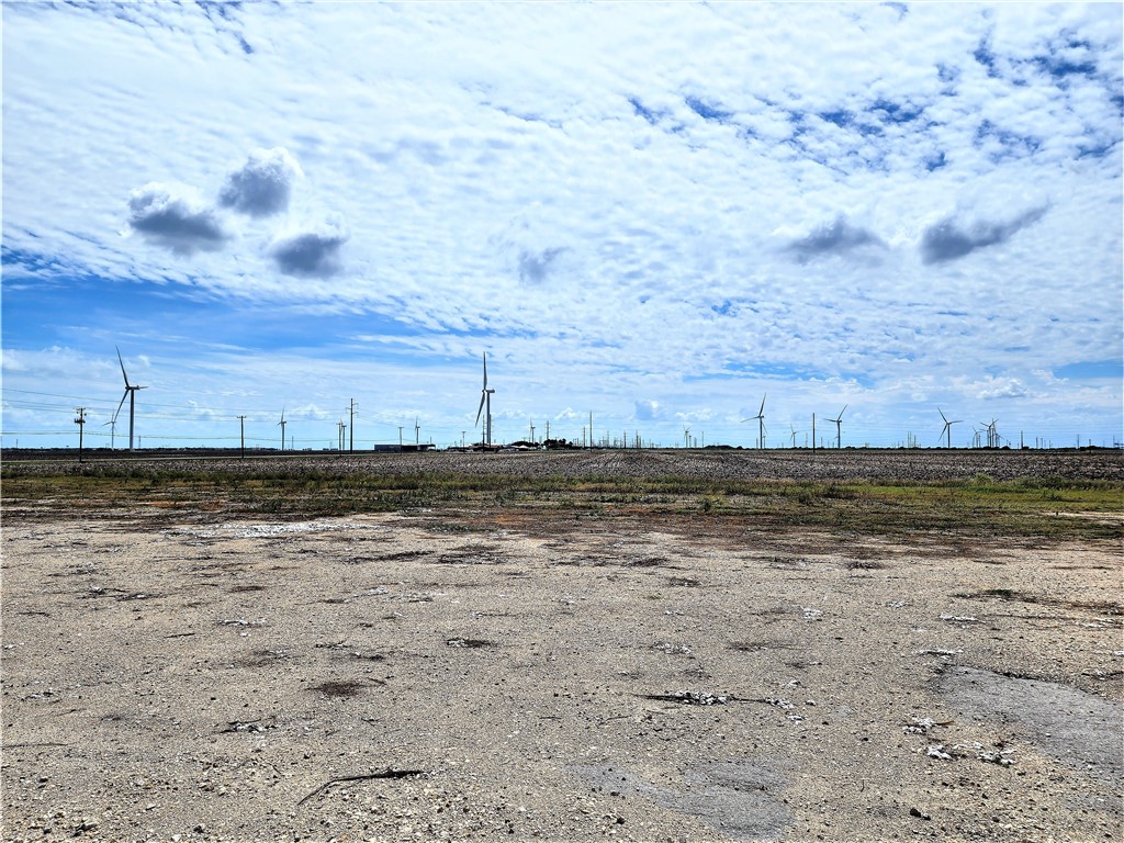 5455 County Rd 3567 / Midway Rd & Us Hwy 181 Property Photo 28