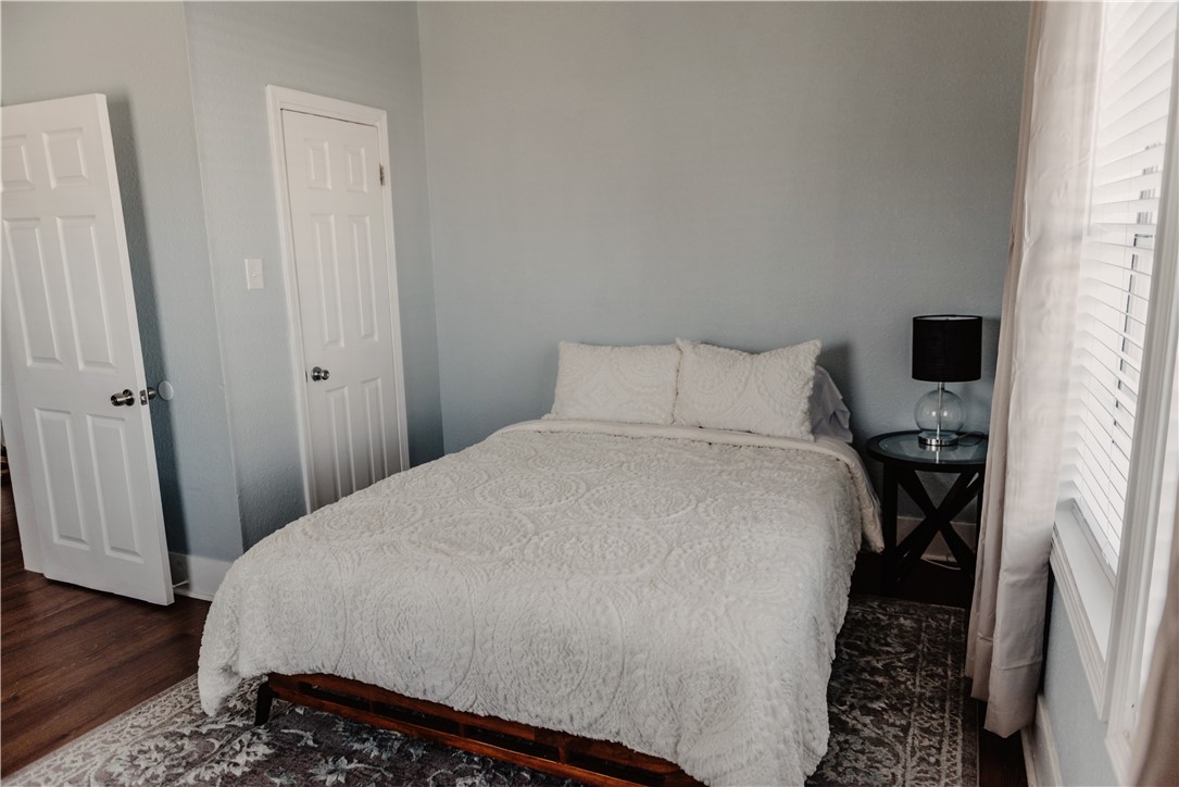 1318 N Mesquite St Property Photo 7