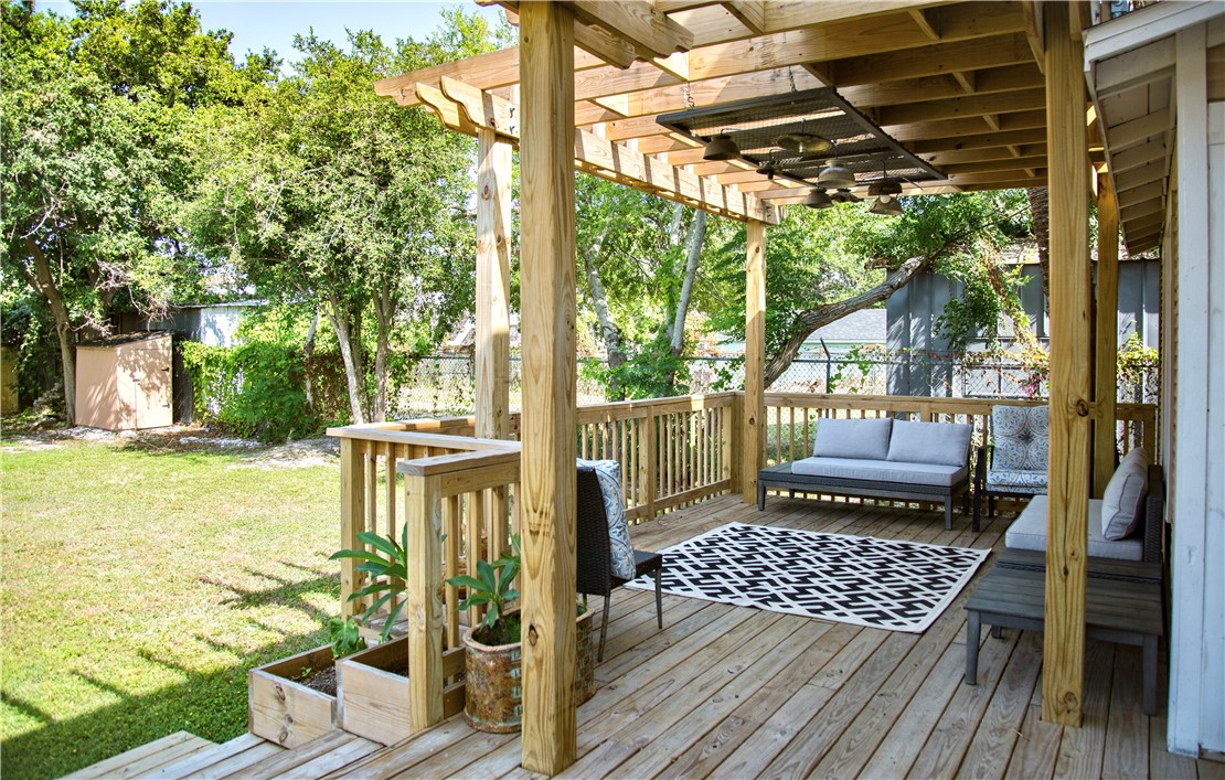 1318 N Mesquite St Property Photo 11