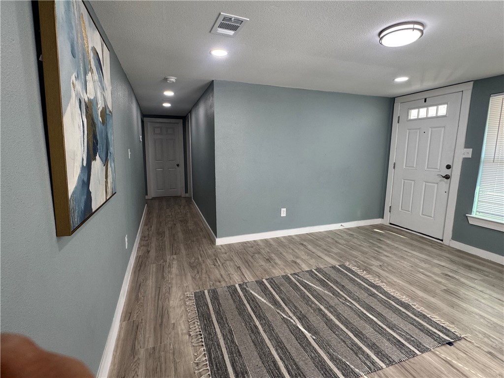 111 Alende St Property Photo 3