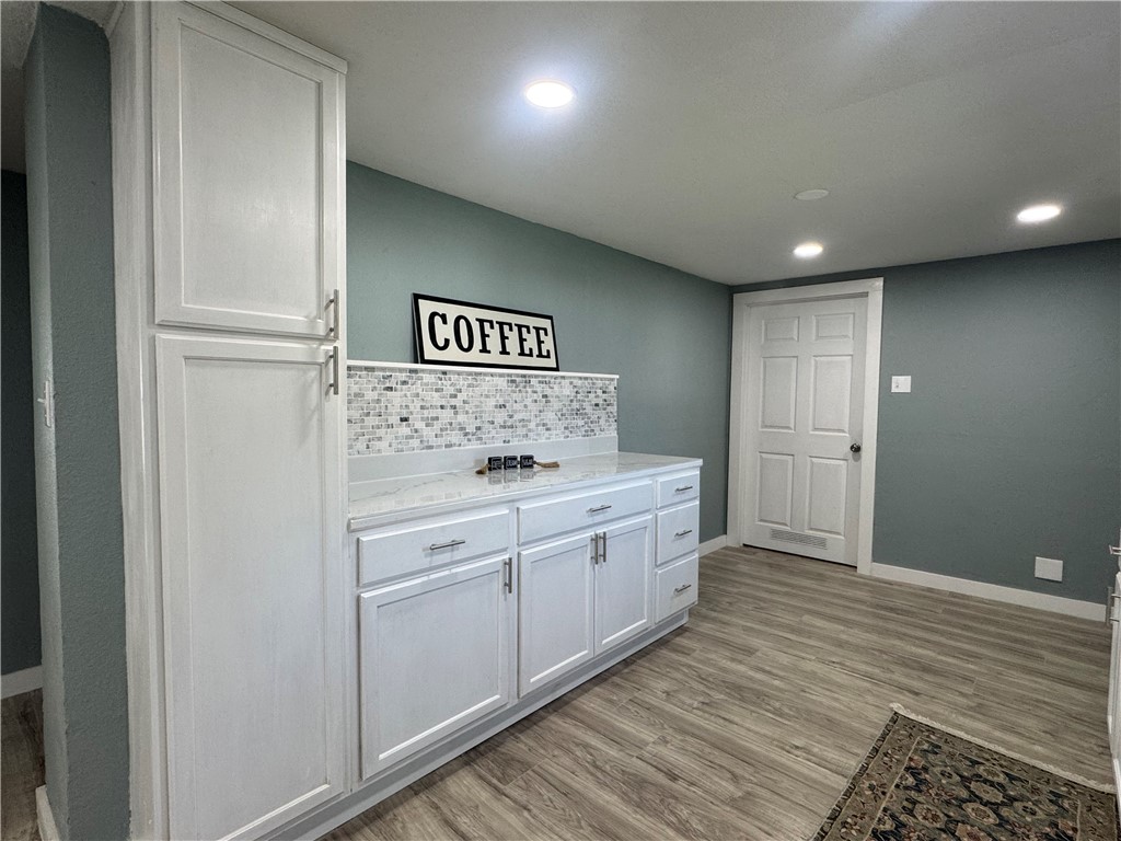 111 Alende St Property Photo 5