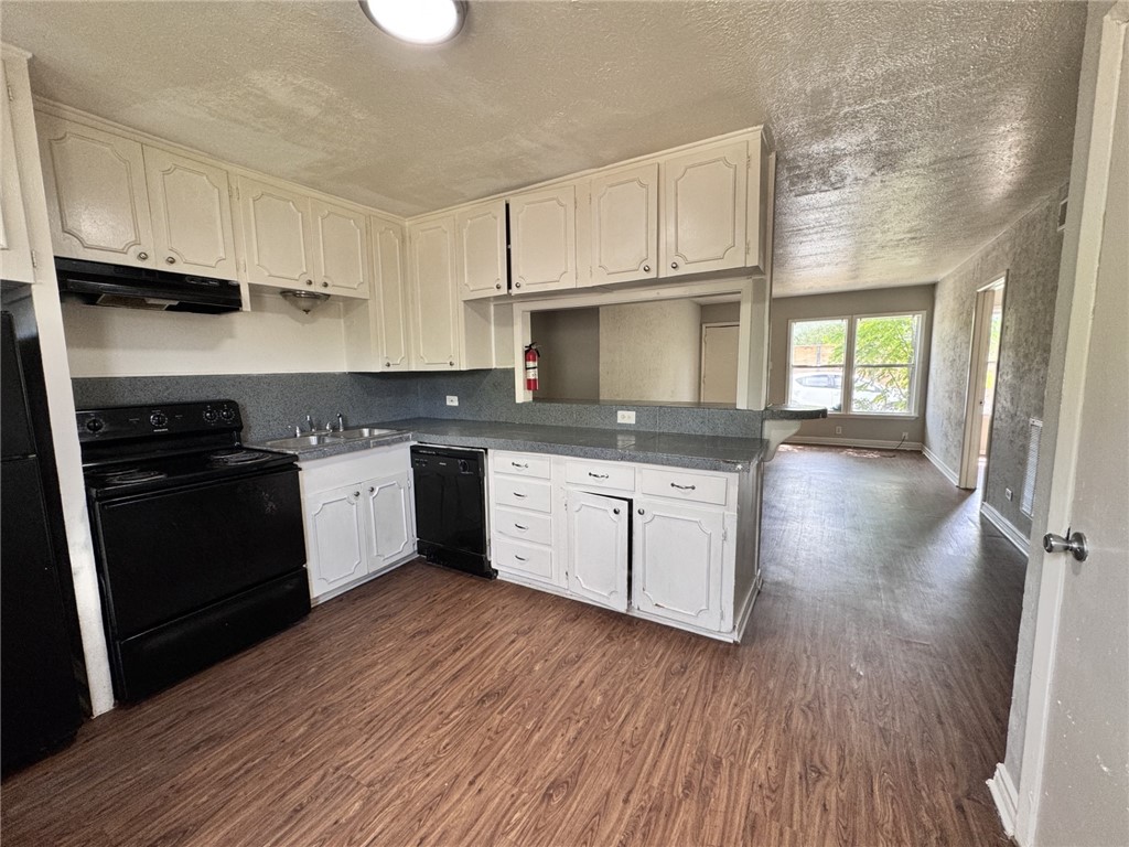 3120 Santa Fe St 5 Property Photo 4