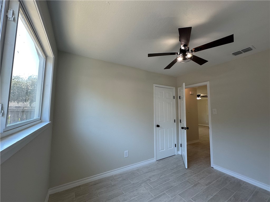 5822 Woodhaven Dr Property Photo 24