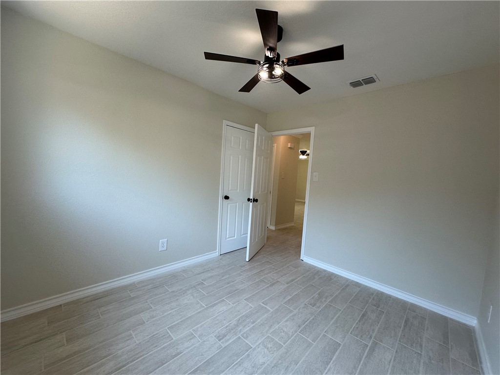 5822 Woodhaven Dr Property Photo 25