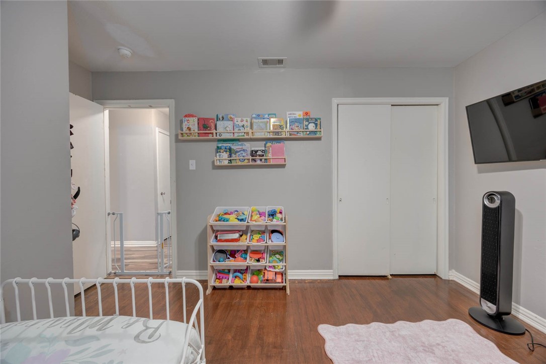 4917 Andover Dr Property Photo 9