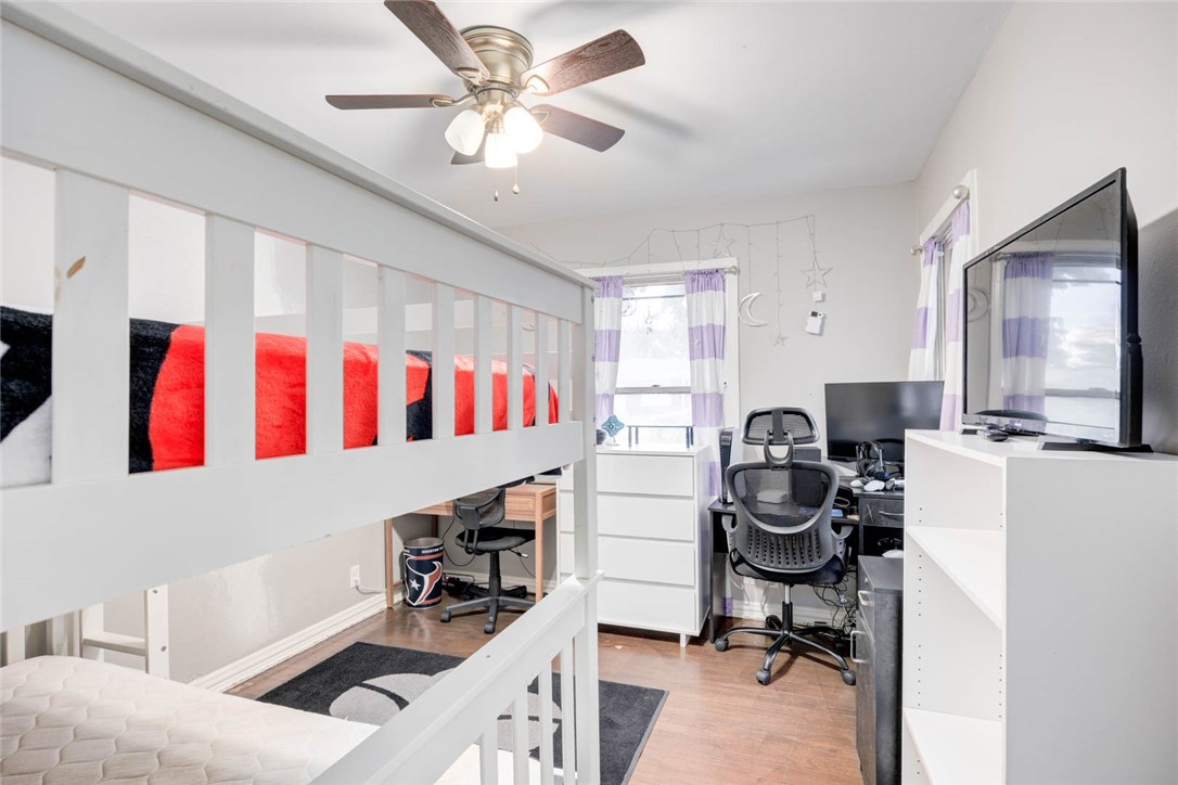 4917 Andover Dr Property Photo 16