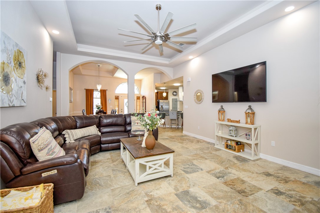 4002 Rayado Creek Dr Property Photo 8