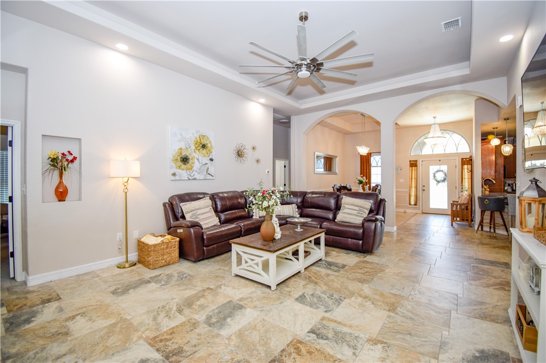 4002 Rayado Creek Dr Property Photo 9