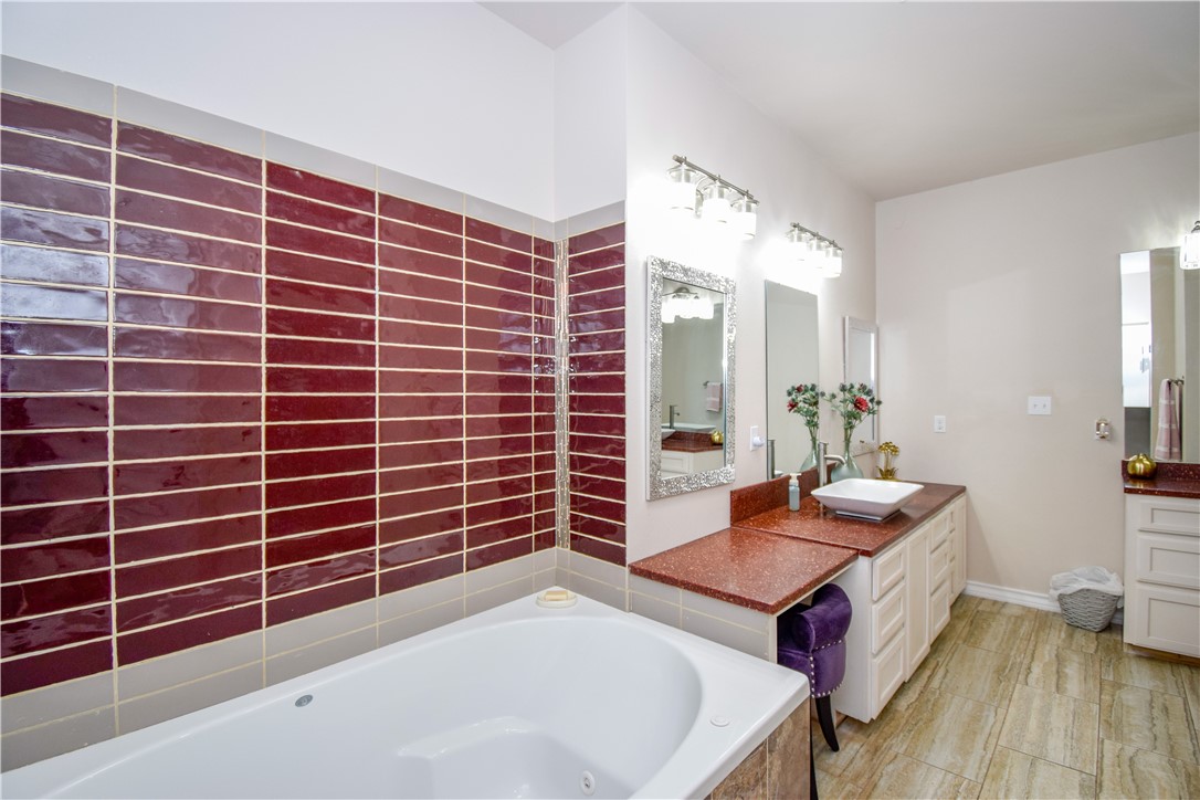 4002 Rayado Creek Dr Property Photo 22