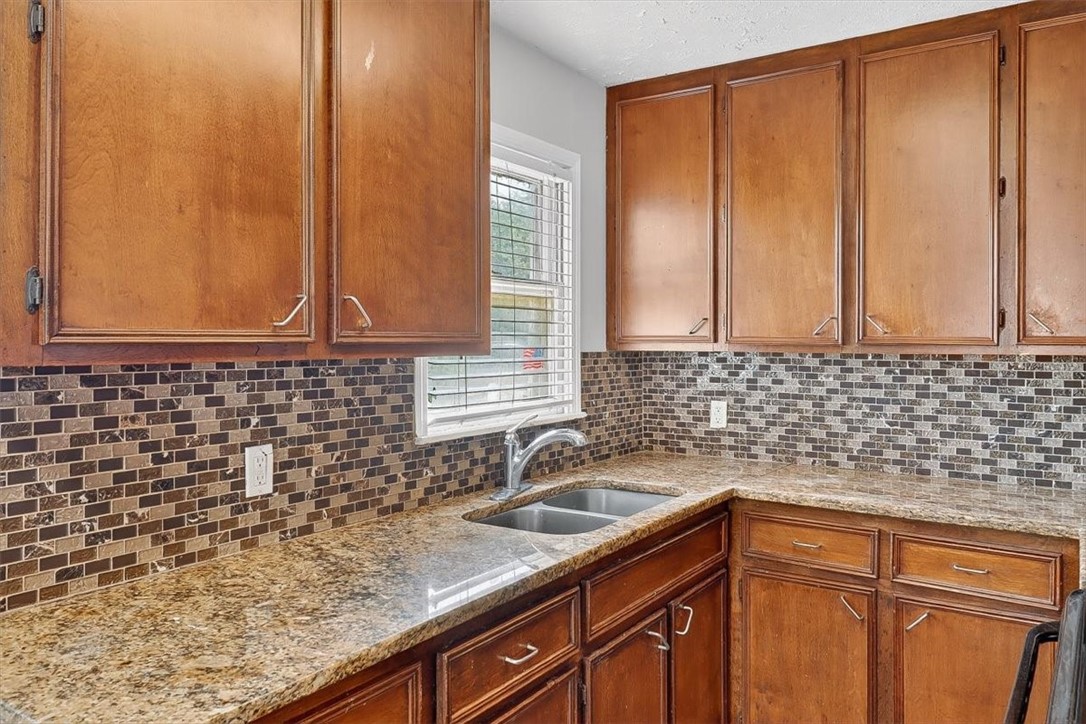 11230 Blades St Property Photo 6