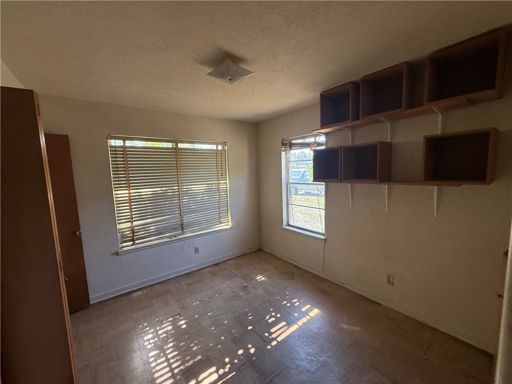 5729 Flynn Pkwy Property Photo 5