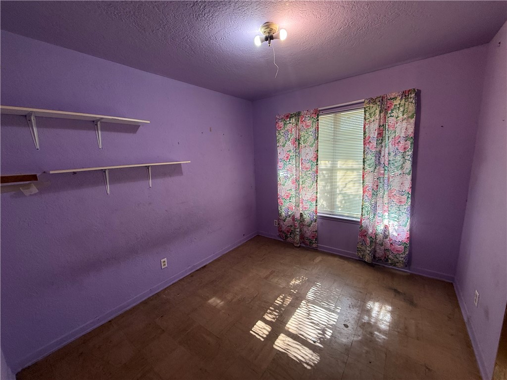 5729 Flynn Pkwy Property Photo 6