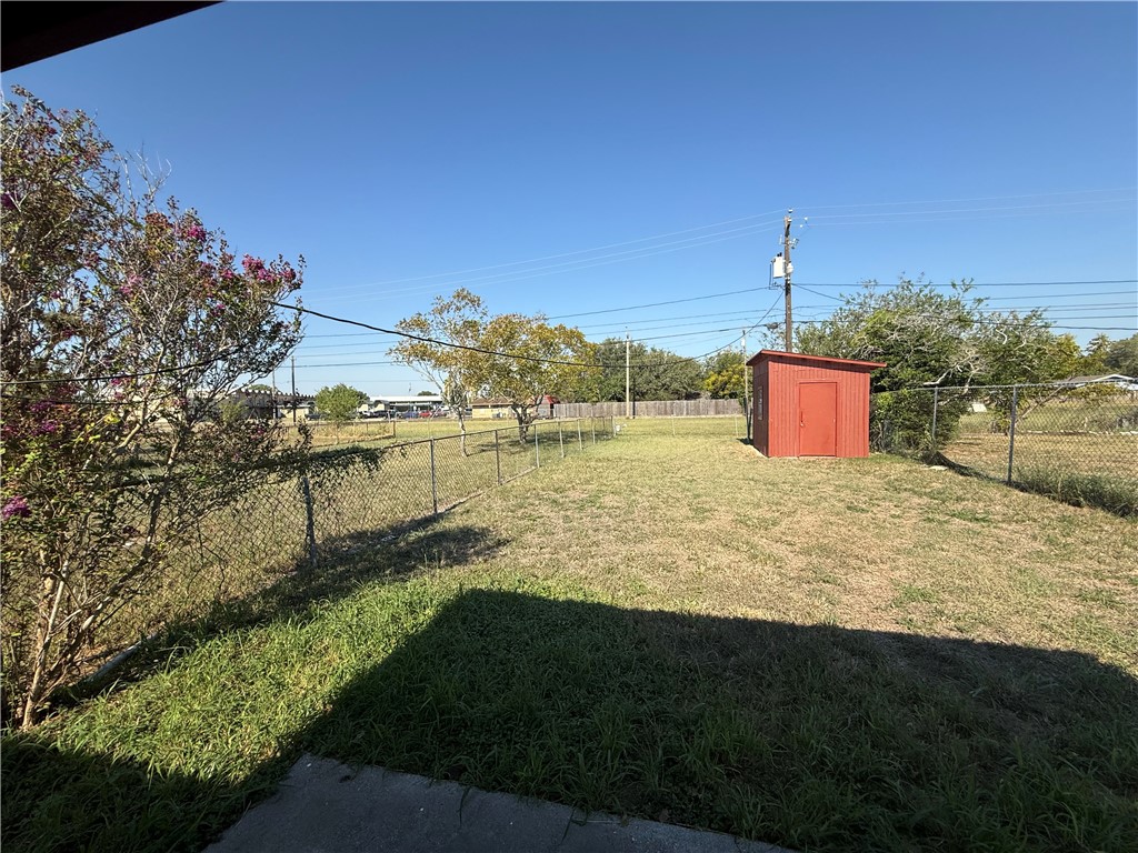 5729 Flynn Pkwy Property Photo 14