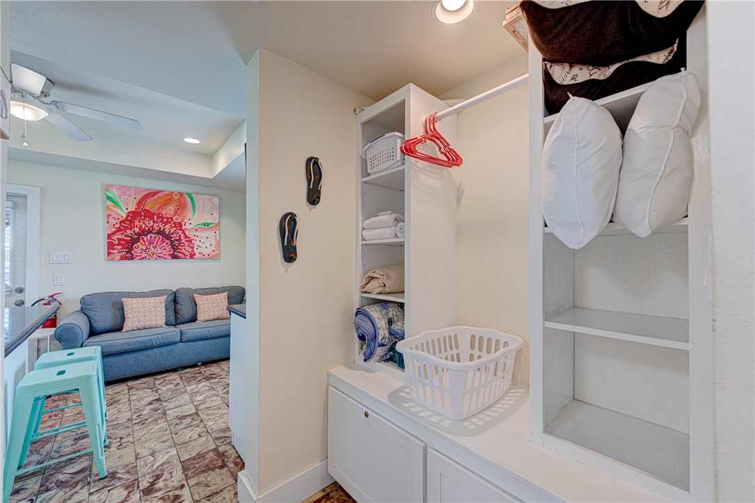 134 N Alister St 19 Property Photo 6