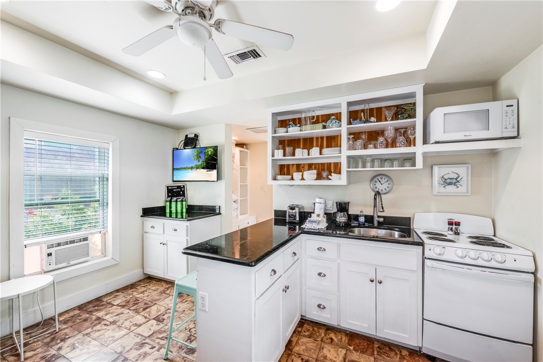 134 N Alister St 19 Property Photo 12