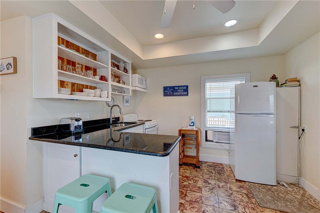 134 N Alister St 19 Property Photo 14