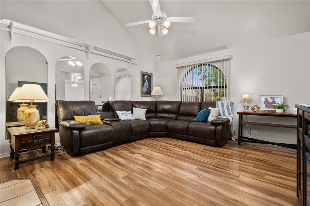 102 Sugar Creek Dr Property Photo 6