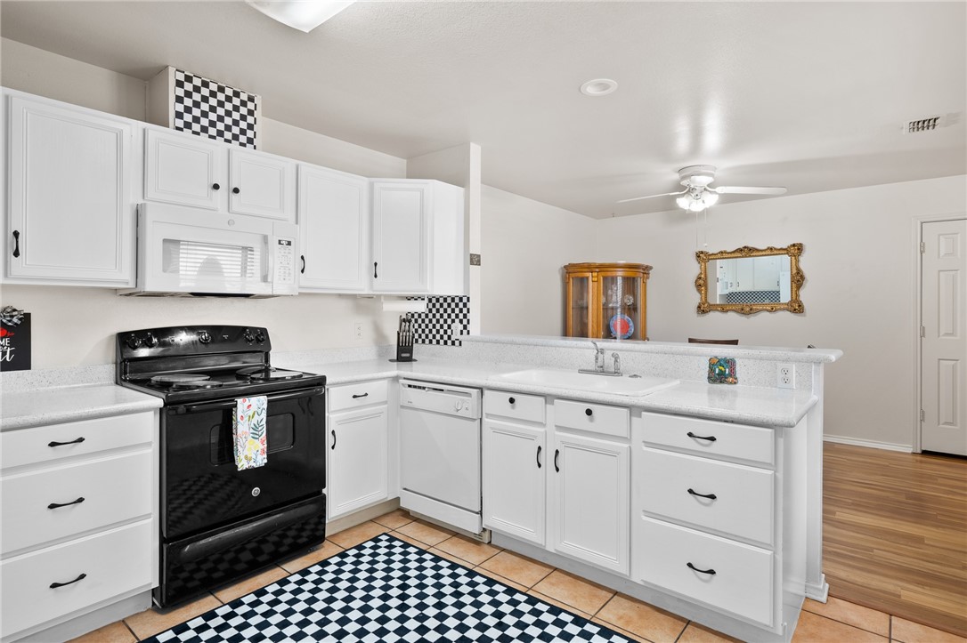 102 Sugar Creek Dr Property Photo 14