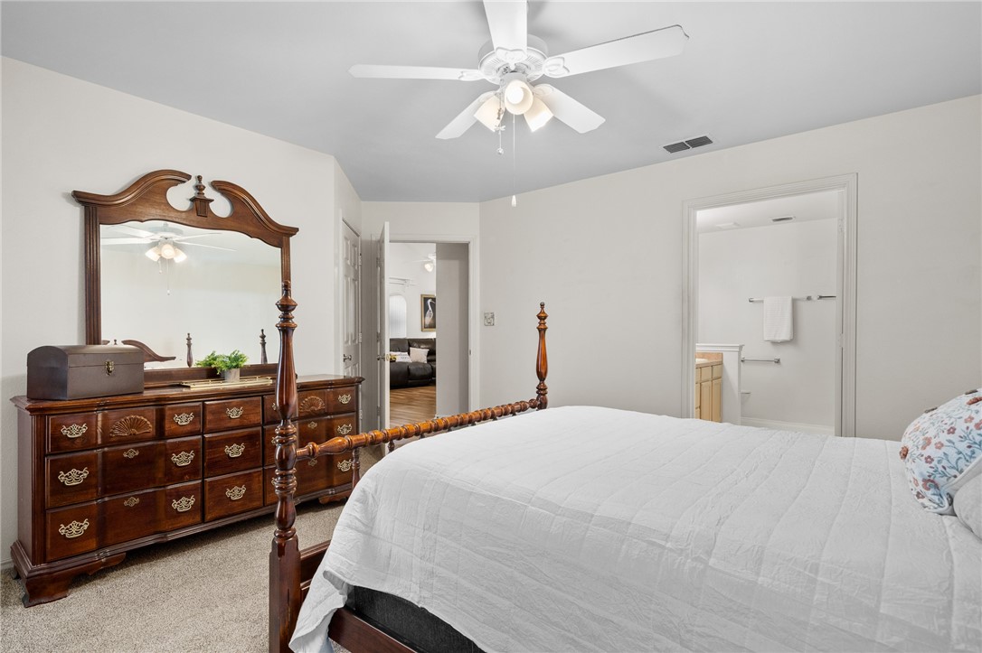 102 Sugar Creek Dr Property Photo 16