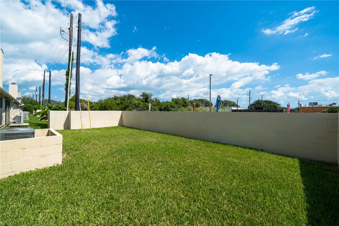 102 Sugar Creek Dr Property Photo 22