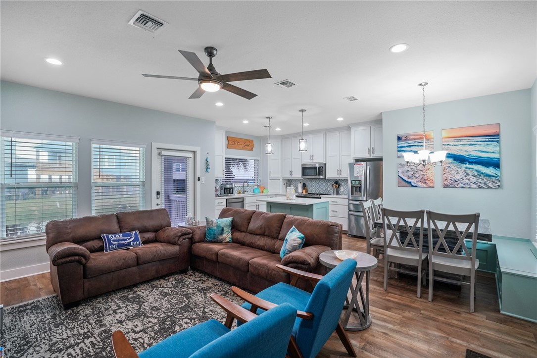 162 La Concha Blvd 30 Property Photo 8