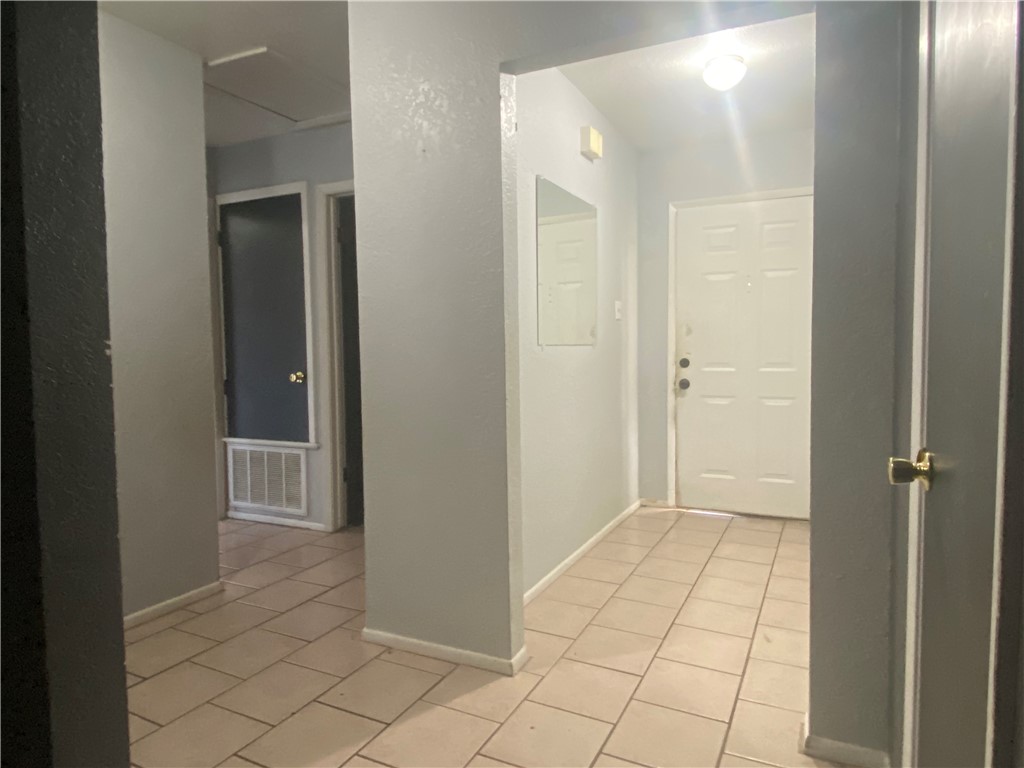 826 Saint Paul Property Photo 2