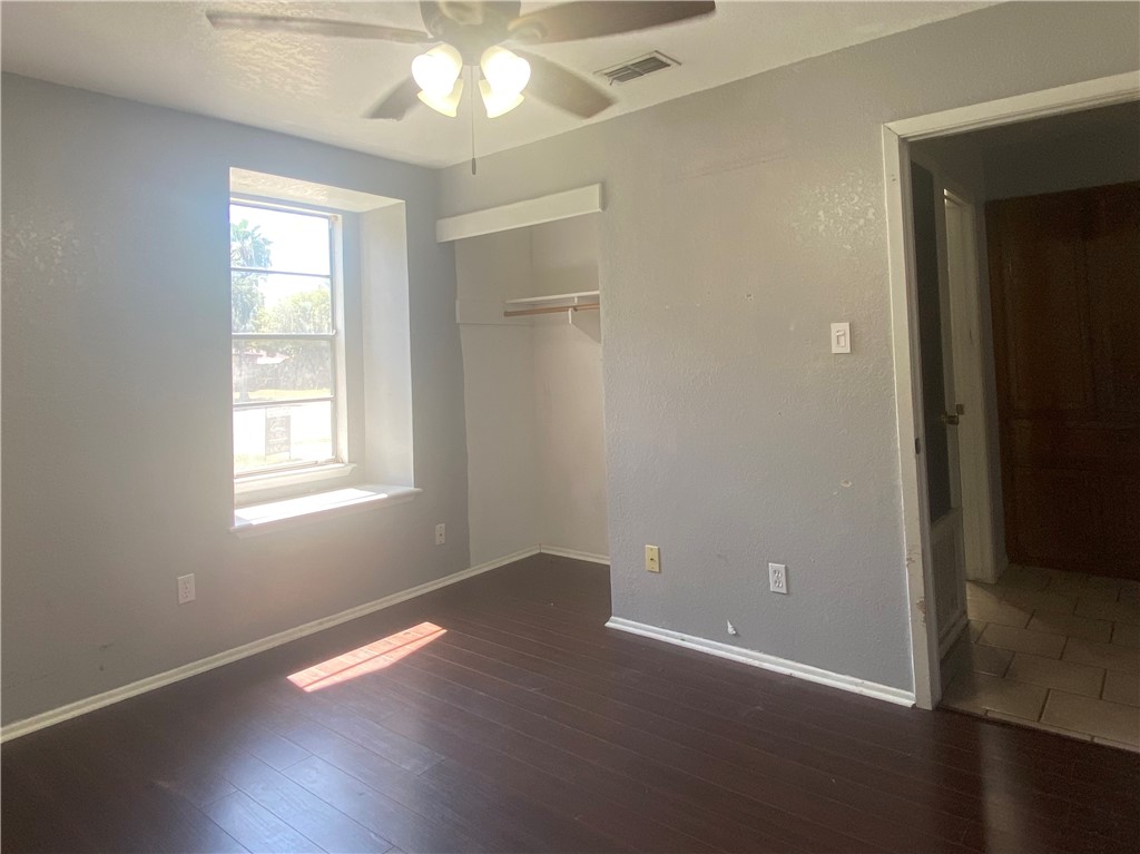 826 Saint Paul Property Photo 10